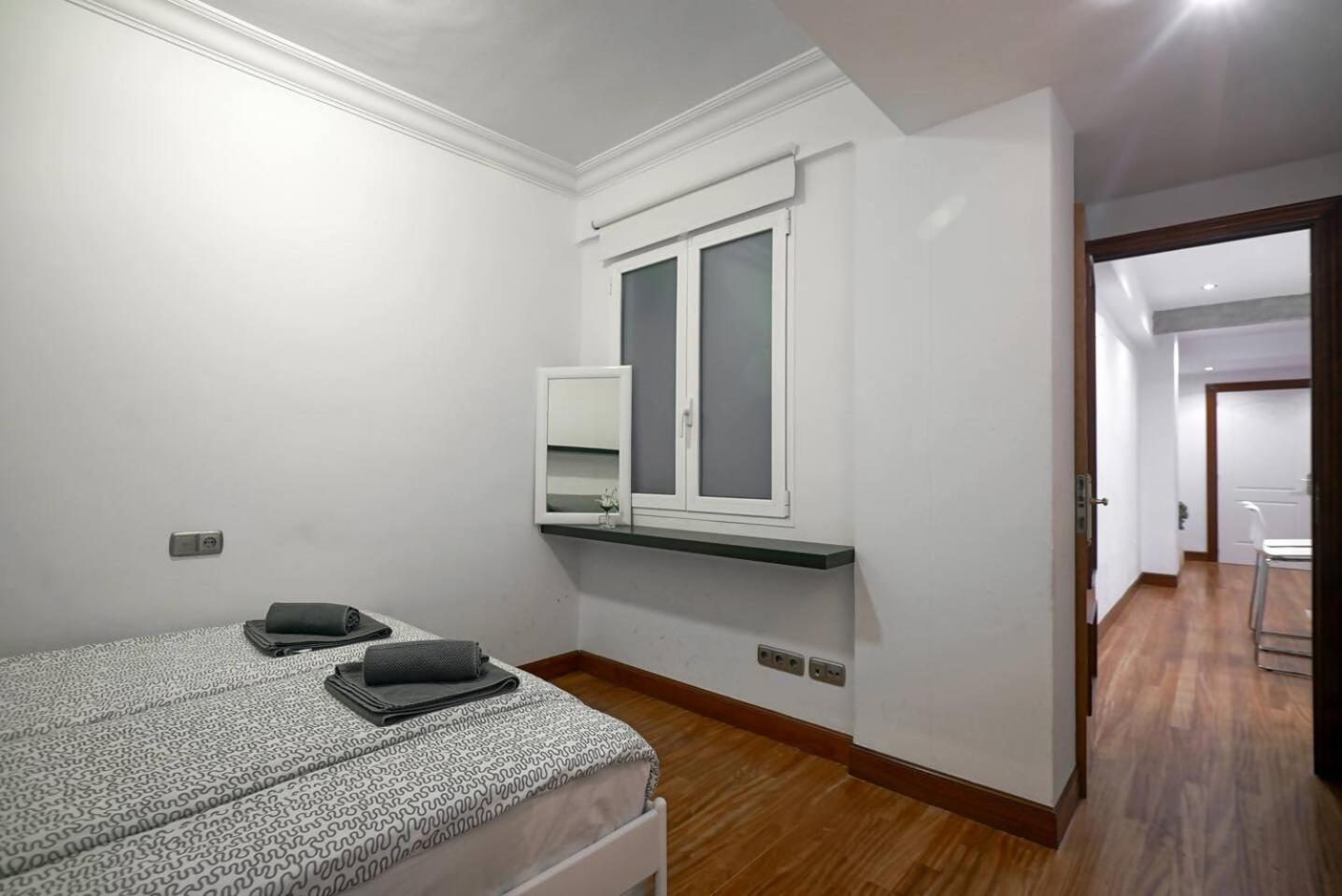 Amplio Apartamento En Gros Con Parking Privado ซานเซบาสเตียน ภายนอก รูปภาพ