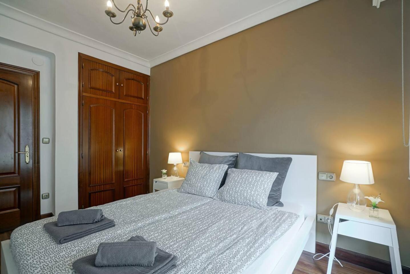 Amplio Apartamento En Gros Con Parking Privado ซานเซบาสเตียน ภายนอก รูปภาพ